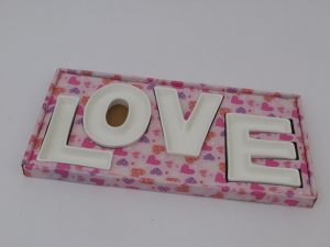 Keramički tanjir love