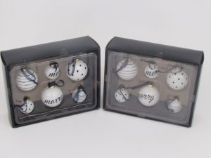 Novogodivnji ukras stakleni