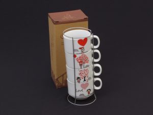 Šolje na stalku 1/4 srca