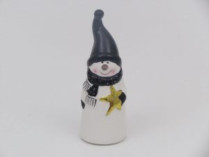 Novogodišnja keramička figura sneško 14cm