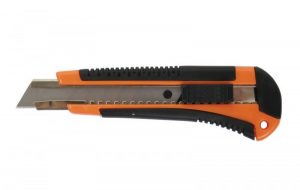 Skalpel GD 18*165mm sa 3 sečiva 370107