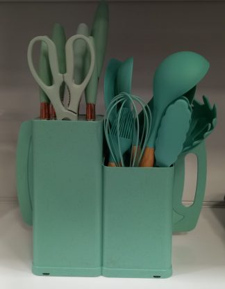 Kuhinjski set+daska za secenje 1/19